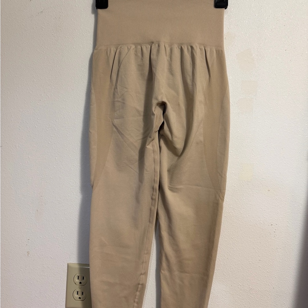 Pchee Bum Tan Leggings